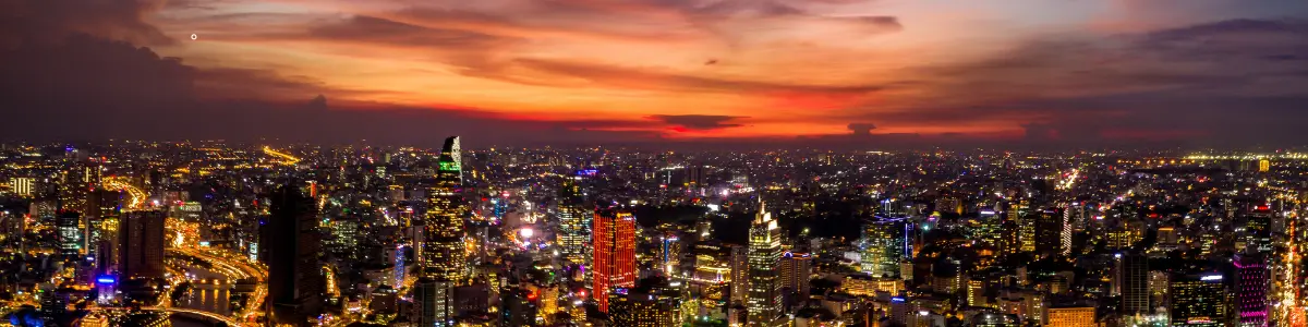 ハノイの街並みと夜景